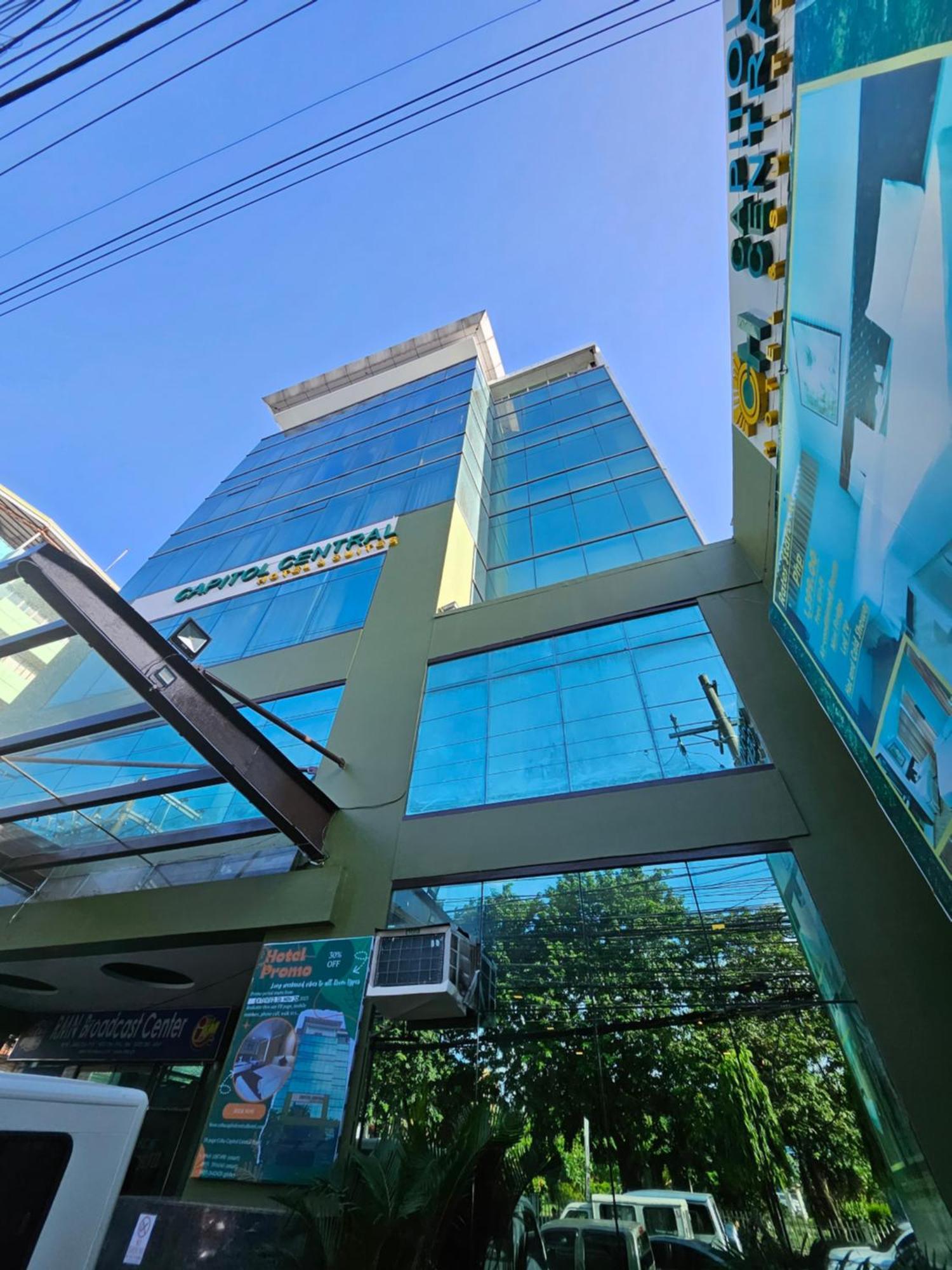 Cebu Capitol Central Hotel & Suites Powered By Cocotel Buitenkant foto